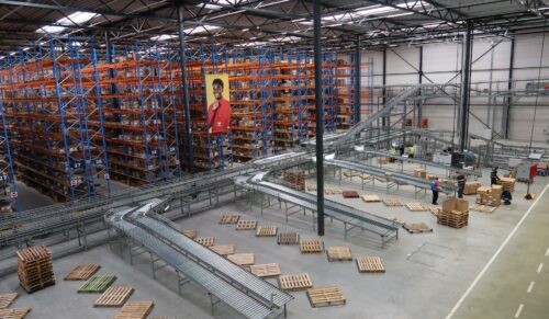 Das modernisierte New Balance-Lager in Venlo. (Foto: Nino Jansen)