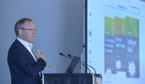 Prof. Heinemann hielt auf dem Bequemschuh-Symposium einen Vortrag.   (Foto: Volkmar Heinz)