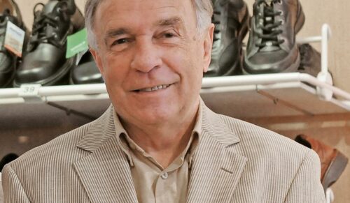 Adolf Kauffmann, langjähriger Geschäftsführer von Schuh Kauffmann, ist im Alter von 85 Jahren verstorben. (Foto: Schuh Kauffmann)