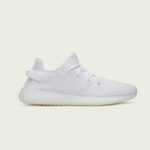 Der Yeezy Boost 350 V2 Triple White von Adidas und Kanye West (Foto: Adidas).