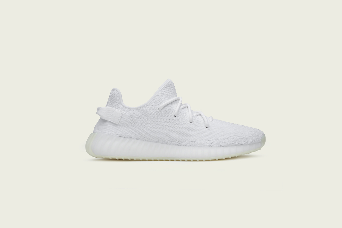 Der Yeezy Boost 350 V2 Triple White von Adidas und Kanye West (Foto: Adidas).