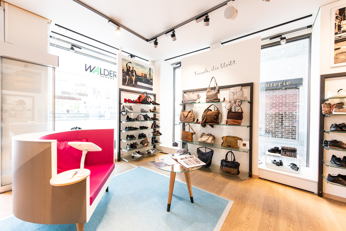 Das erste reine Damenschuh-Geschäft der Schuhhaus Walder AG in Zürich (Foto: Schuhhaus Walder AG). 