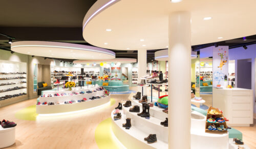 Die Kinderschuh-Abteilung von Zumnorde in Münster (Foto: Zumnorde). 
