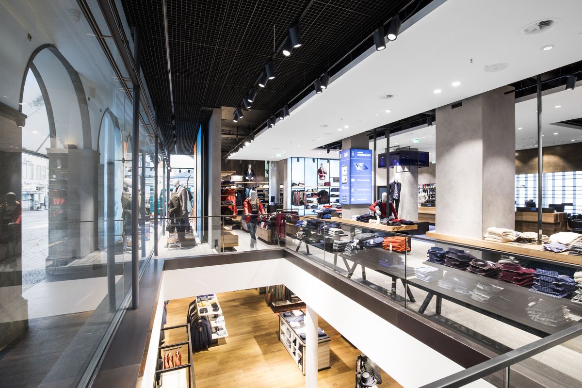 Modehaus Hirmer in München (Foto: Umdasch)