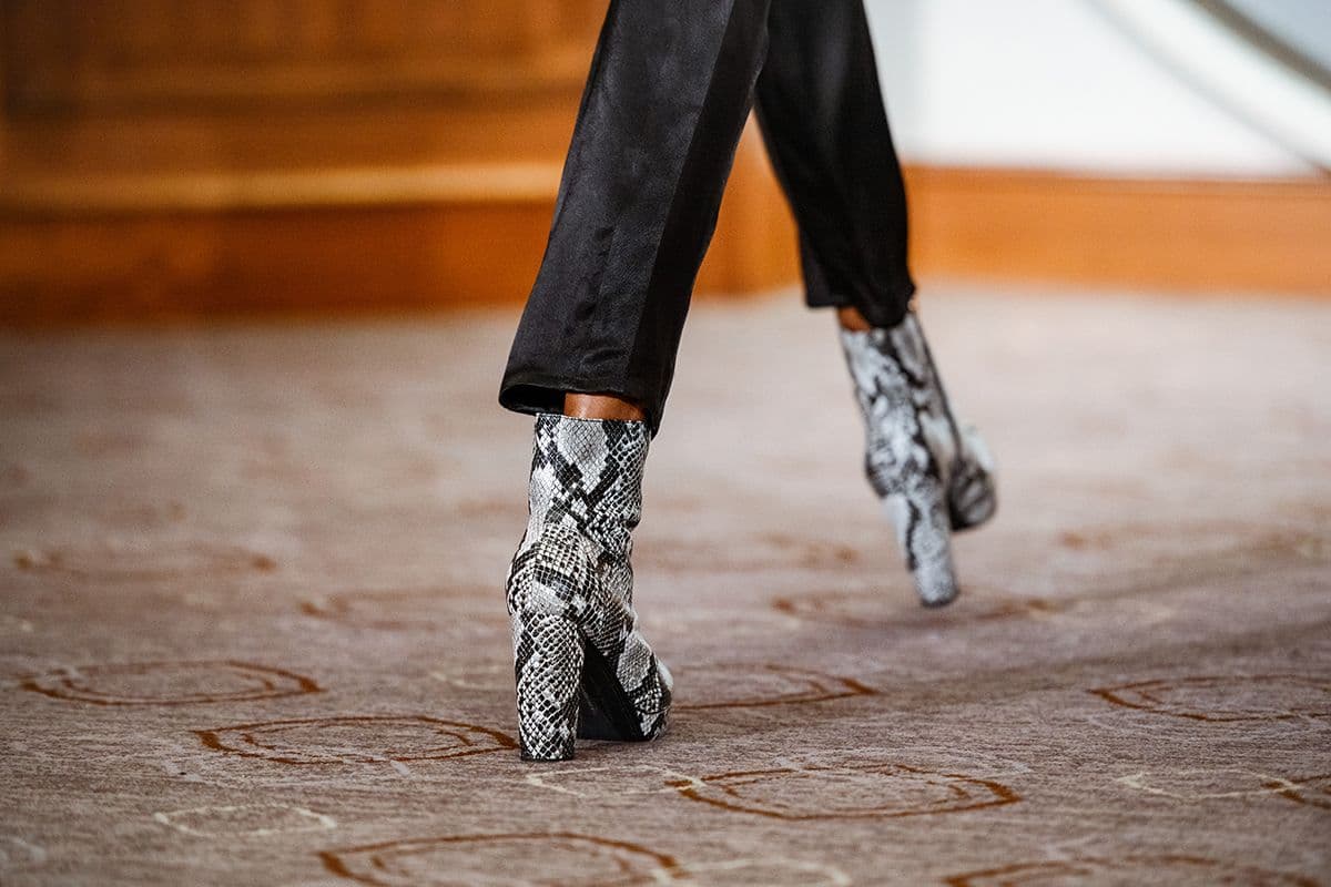 Marcel Ostertag Fashion Show mit Schuhen aus der MarcelOstertag X Tamaris Kollektion (Foto: Robert Schlesinger/Getty Images für Marcel Ostertag)