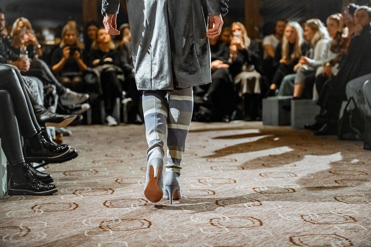 Marcel Ostertag Fashion Show mit Schuhen aus der MarcelOstertag X Tamaris Kollektion (Foto: Robert Schlesinger/Getty Images für Marcel Ostertag)