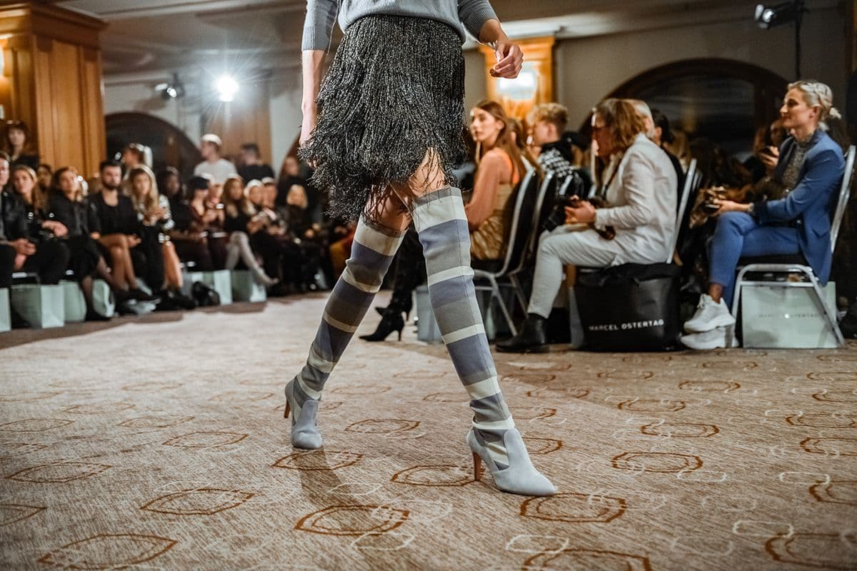 Marcel Ostertag Fashion Show mit Schuhen aus der MarcelOstertag X Tamaris Kollektion (Foto: Robert Schlesinger/Getty Images für Marcel Ostertag)