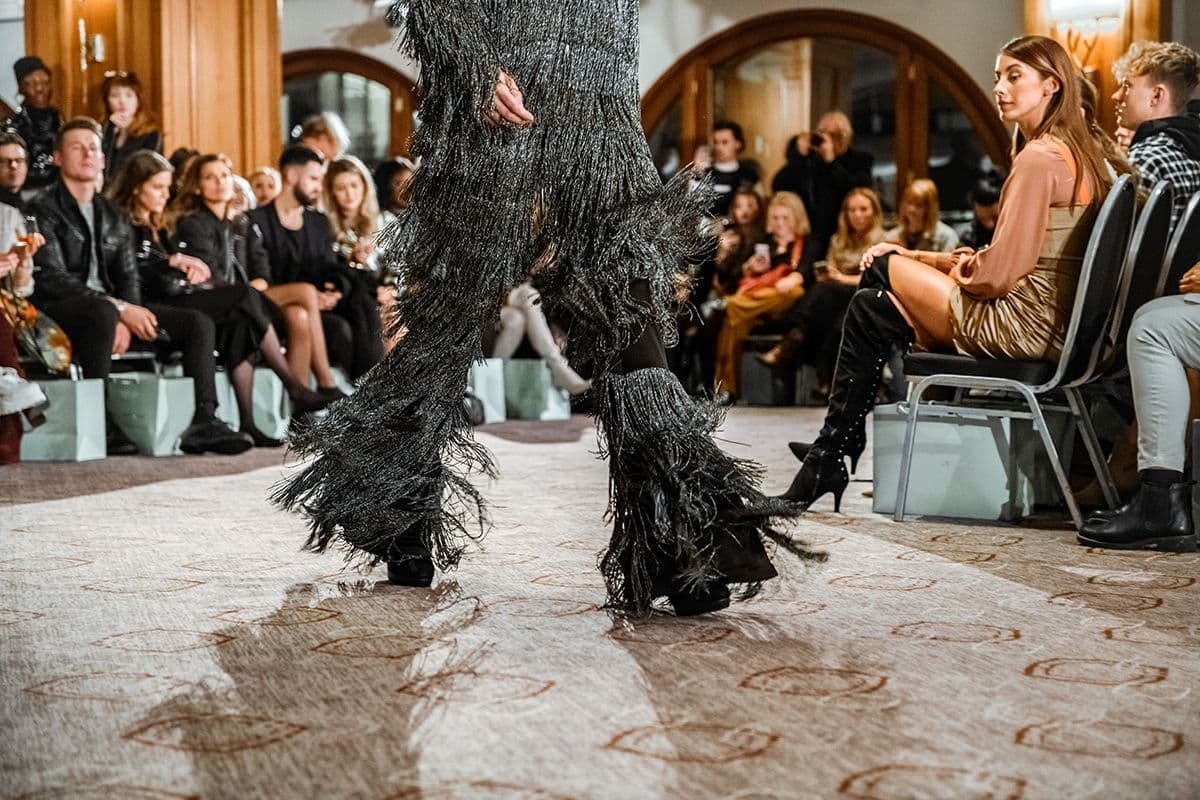 Marcel Ostertag Fashion Show mit Schuhen aus der MarcelOstertag X Tamaris Kollektion (Foto: Robert Schlesinger/Getty Images für Marcel Ostertag)