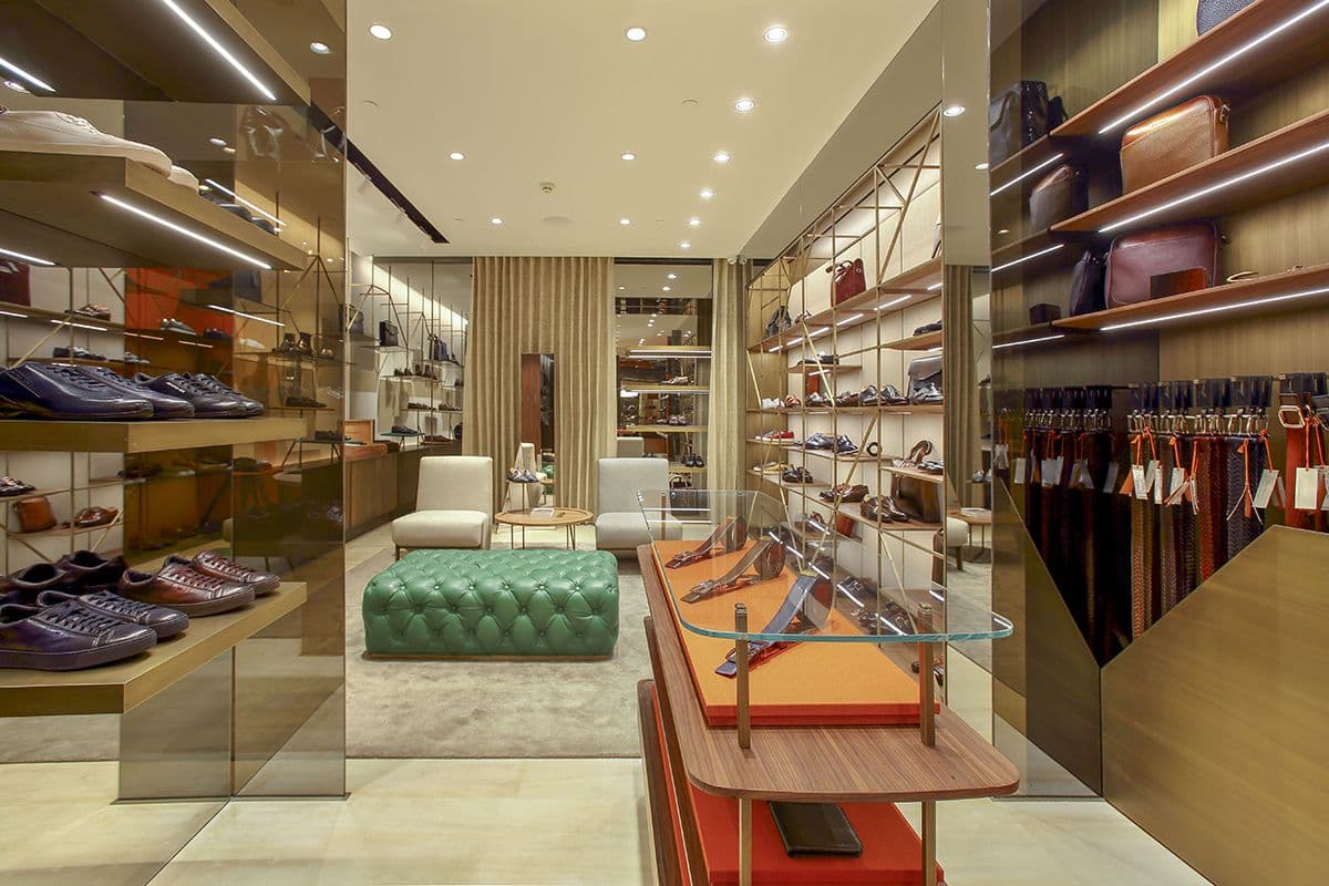 Santoni Monomarken-Store in der DLF Emporio Mall in Neu Delhi. (Foto. Santoni)