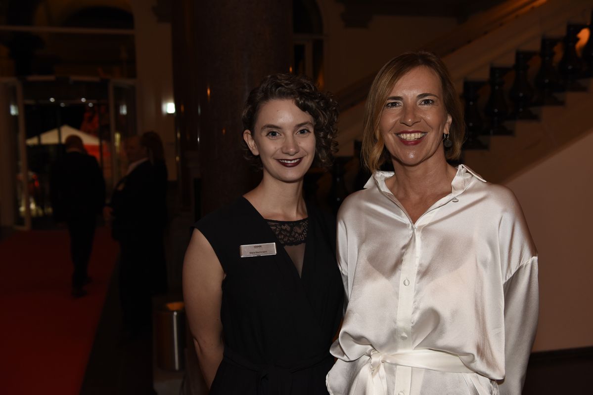 Mara Mechmann, Sabine Peters