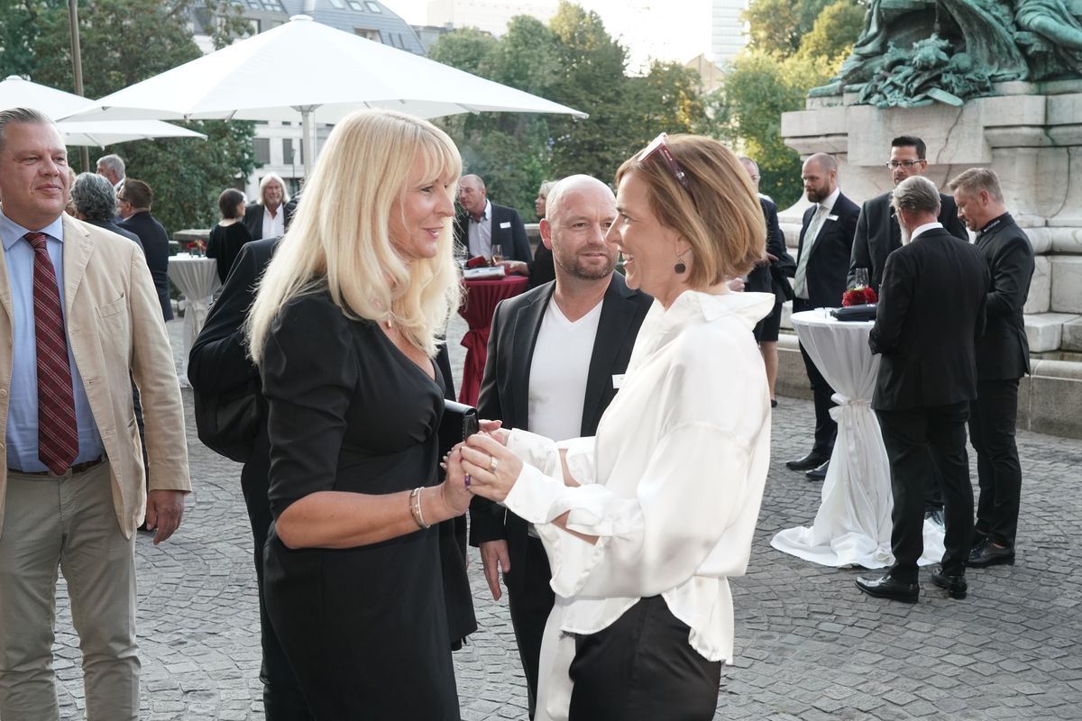 Antje Andreas, Sabine Peters