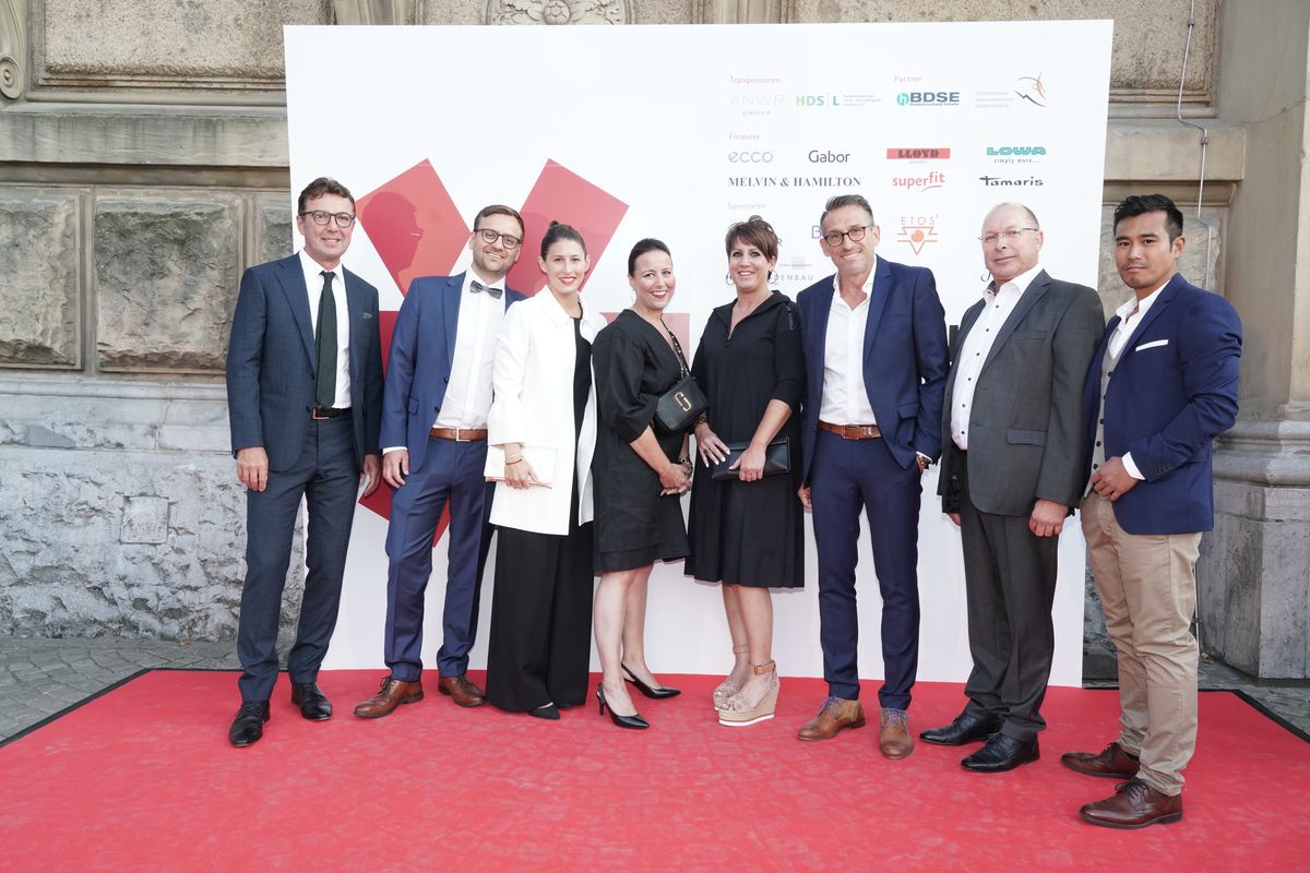 Rudolf Hampl, Michael Fischer, Franziska Seibel, Sylvia Klemens, Beate Paul, Carl-August Seibel, Stefan Meyer, Jirachai Schwarz