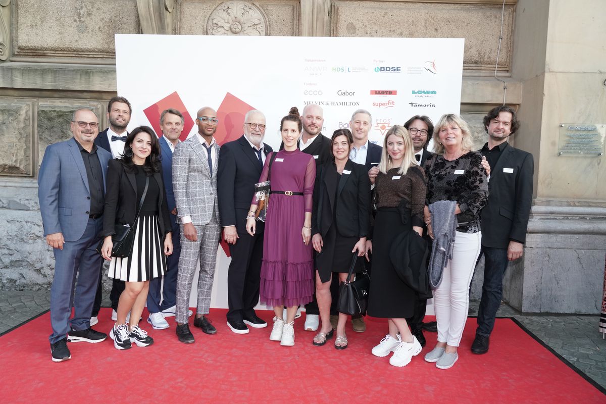 Paul Gigante, Andreas Wittke, Deborah Nucci, Christoph Wilkens, Kwaku Owusu-Afriyie, Marvin Bernstein, Anna-Maria Bausch, Markus Conrads, Manuela Bent, Dan Levy, Viola Lawitschka, Detlef Zimmermann, Manuela Wilkens, Savva Teteriatnikov