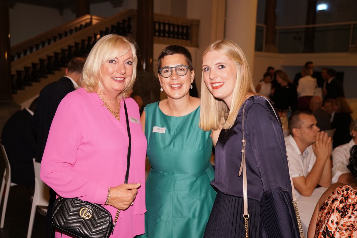Ilka Oberhösel-Klein, Nina Kiesow, Lorine Klein