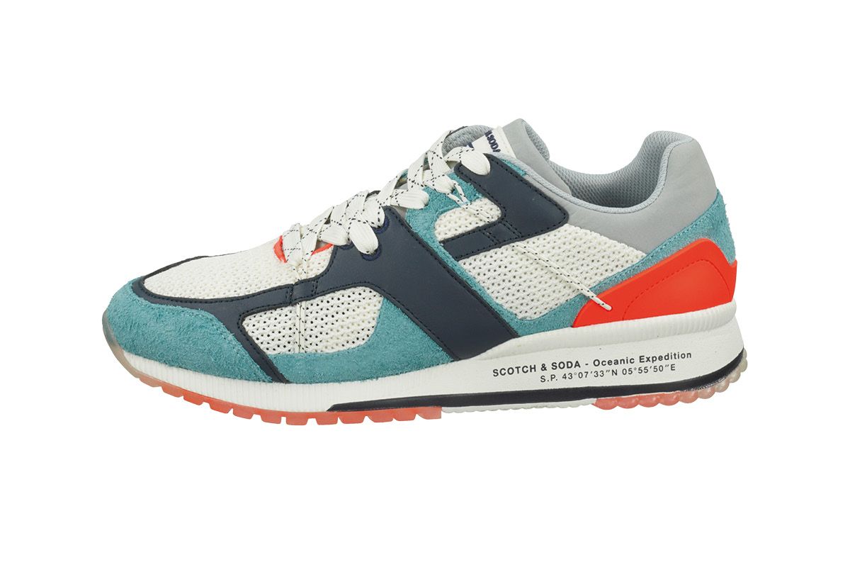 Scotch & Soda - Modellschau Urbanwear Frühjahr/Sommer 2021