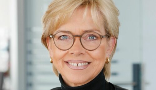 ULRIKE KÄHLER: Als Messemacherin braucht man starke Nerven. Die hat Ulrike Kähler. Die Chefin der Gallery, die künftig Shoes Düsseldorf heißen wird, hat es auch 2021 geschafft, dass die Veranstaltungen auf dem Areal Böhler allen Herausforderungen zum Trotz im Frühjahr und Herbst stattfinden konnten. Eine herausragende Leistung. (Foto: Igedo Company)