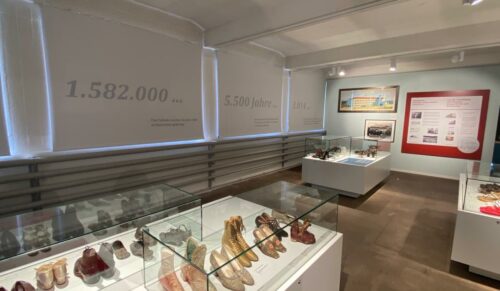 Das Land Rheinland-Pfalz und Stiftungen haben in die Wiedereröffnung des Deutschen Schuhmuseums in Hauenstein investiert. (Foto: HDS/L) 