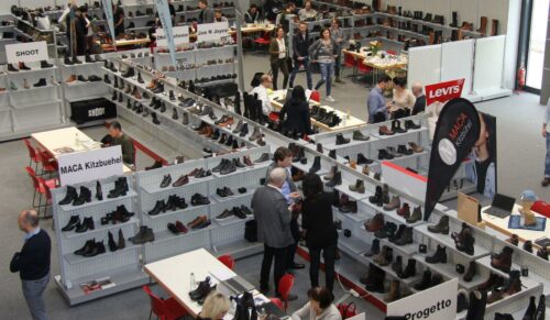 Messe in Mainhausen (Foto: ANWR)