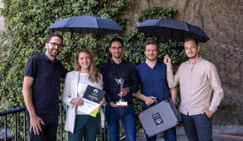 Die Gewinner auf einen Blick (v. l.): Stefan Ornig (Geschäftsführer Movea Marketing), Andrea Menth (Projekt- und Brandmanagerin Movea Marketing), Michael Ornig (Leiter Marketing & E-Commerce Doppler), Daniel Ronacher (Director/Cinematographer Solidshot) und David Hennerbichler (Cinematographer Solidshot). (Foto: Doppler)