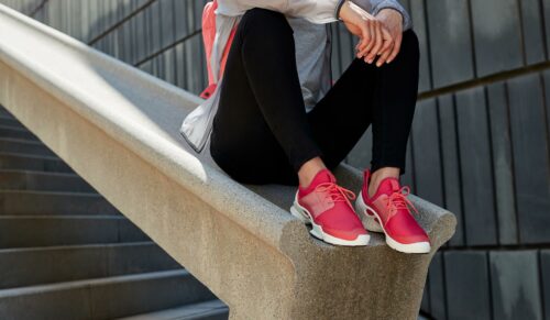 Limited Edition: Ecco launcht den futuristischen Sneaker Biom C in knalligen Neonfarben. (Foto: Ecco)