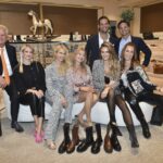 Thomas Tretter mit Söhnen Luca Tretter und Gregor Tretter, Darya Strelnikova, Natascha Grün, Barbara Osthoff, Julia Haupt und Denise Schindler (Foto: BrauerPhotos/G.Nitschke/THOMAS-Schuhe)