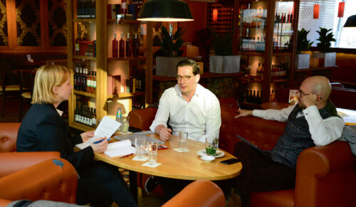 (v.l.n.r.) Petra Steinke, Dr. Dominik Benner und Gregor F. Bernhart (Foto: Redaktion)