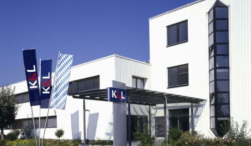 Zentrale von K&L in Weilheim. (Foto: obs/K&L GmbH & Co. Handels-KG)