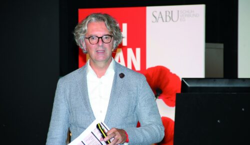 SABU-Geschäftsführer Stephan Krug während der Messe in Heilbronn (Foto: SABU)