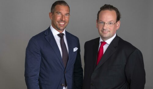 Michael Rumerstorfer (re.) und Wolfgang Neussner, Vorstände der Leder & Schuh AG. (Foto: LSAG/Friedrich Hauswirth)
