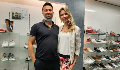 Fanni Albert-Wöhrle und Ehemann Falk Wöhrle vom Schuhhaus Wöhrle und Franco Bonoldi. (Foto: Albert-Wöhrle)