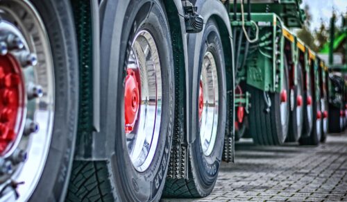 Kosten in der Handelslogistik müssen optimiert werden. (Foto: Pixabay)
