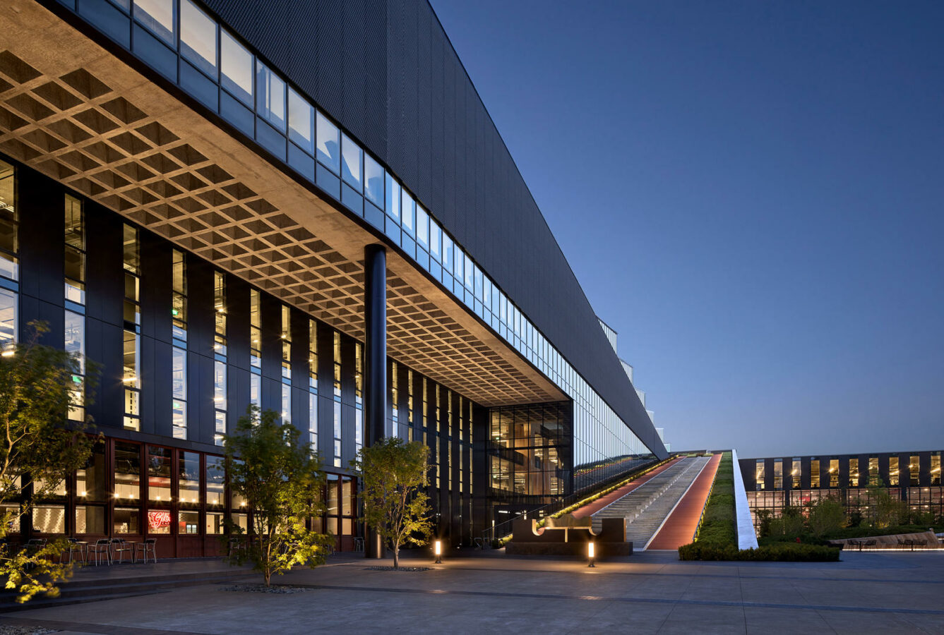 Das LeBron James Innovation Center in New Hampshire. (Foto: Nike)