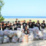 Die Organisation Plastic Free Planet entfernt über angestellte Mitarbeiter in Südostasien Plastikmüll aus dem Ozean und führt diesen dem Recyclingkreislauf zu. (Foto: Plastic Free Planet)