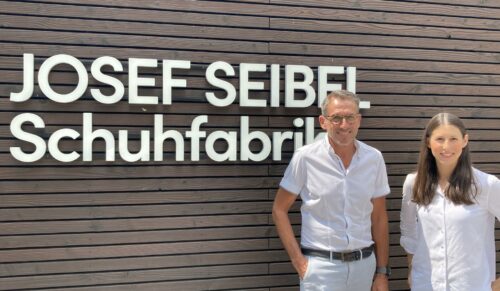 Carl-August und Franziska Seibel bei der Eröffnung der Schuhfabrik (Foto: Redaktion)