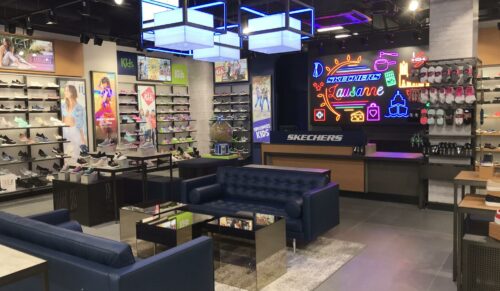 Der neue Skechers Store im Centre Metropole in Lausanne mit über 500 verschiedenen Schuhmodellen und erstmals mit Bekleidung aus dem Lifestyle- und Sportsegment. (Foto: PPR/Skechers/Urs Wettstein)