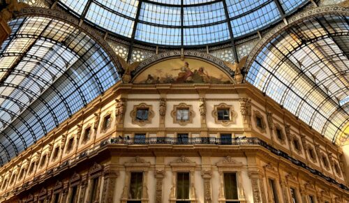 Die Galleria Vittorio Emanuele gehört zu den Wahrzeichen von Mailand. (Foto: Unsplash)