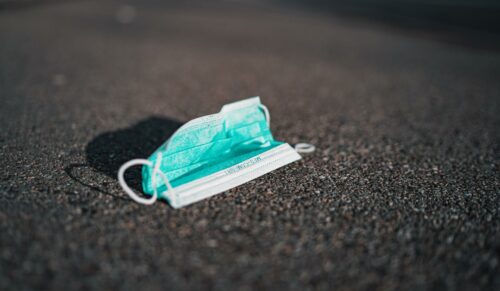 Der schuhkurier-Newsticker zur Corona-Krise. (Foto: Claudio Schwarz/ Unsplash)