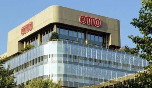 06.09.2005 OTTO Group Ansicht GebŠude Hauptverwaltung in HamburgFotograf: Jšrg Bšthling/agenda Rothestr. 66 D-22765 Hamburg Tel. 040 / 3919 0714e-mail: boethling@agenda-fototext.de