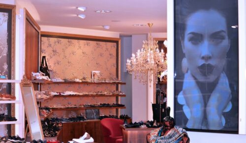 Schuhe im stylischen Ambiente: Schuhhaus Bockstiegel in Leer (Foto: Bockstiegel)