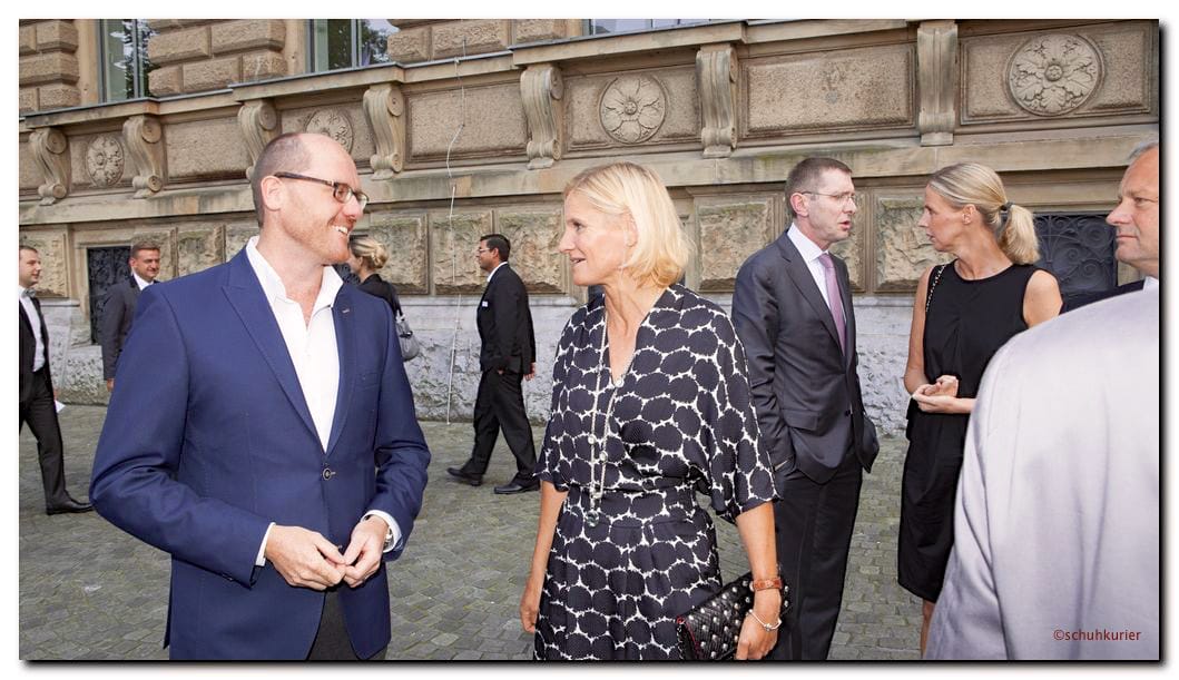 Dr. Markus Reheis und Kirstin Deutelmoser - schuhkurier AWARD 2014 im K21 in Düsseldorf