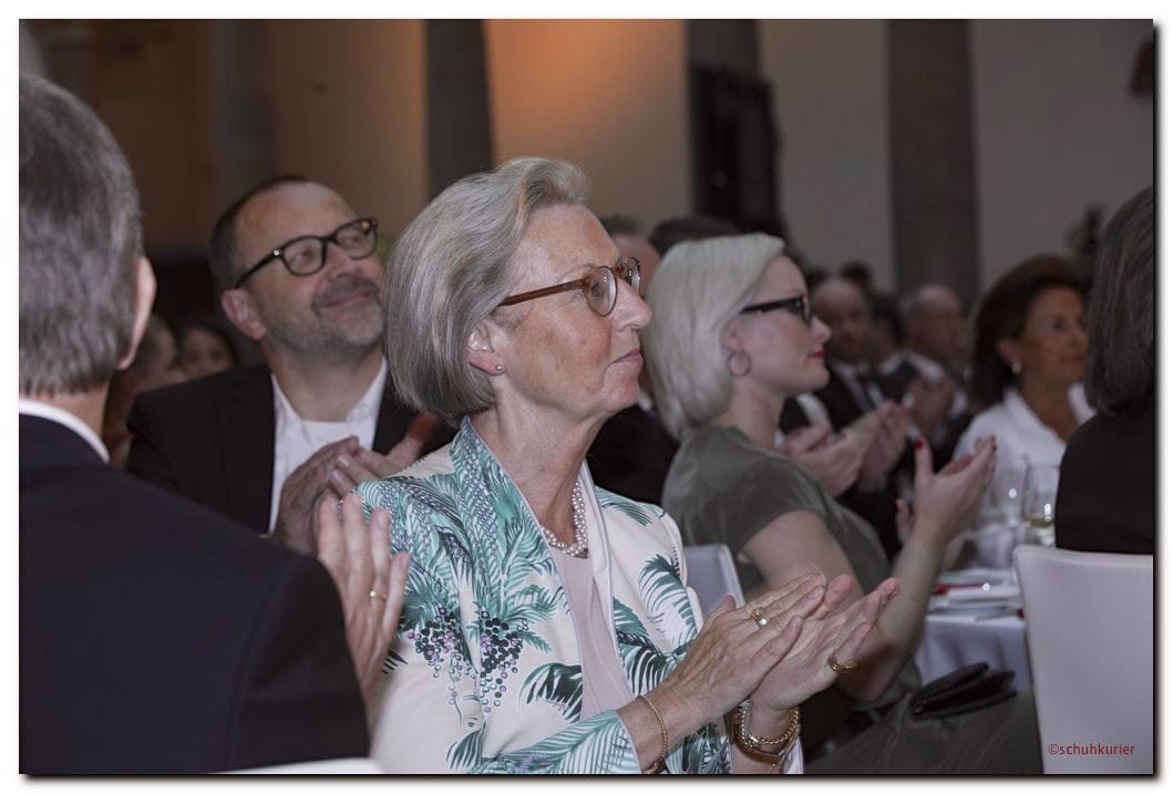 Brigitte Wischnewski -  schuhkurier AWARD 2014 im K21 in Düsseldorf