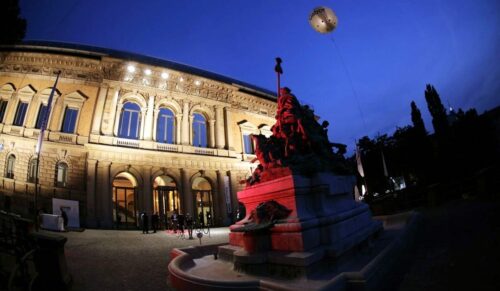 schuhkurier AWARD 2016 – ImpressionenDieser Abend bleibt in Erinnerung. 450 geladene Gäste feierten gemeinsam die „Oscars“ der Branche. Impressionen eines beeindruckenden Abends jetzt online!