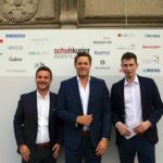 schuhkurier AWARD 2016 – ImpressionenDieser Abend bleibt in Erinnerung. 450 geladene Gäste feierten gemeinsam die „Oscars“ der Branche. Impressionen eines beeindruckenden Abends jetzt online!