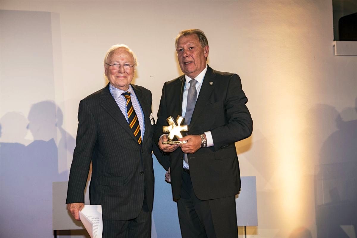 schuhkurier AWARD 2016 – ImpressionenDieser Abend bleibt in Erinnerung. 450 geladene Gäste feierten gemeinsam die „Oscars“ der Branche. Impressionen eines beeindruckenden Abends jetzt online!