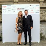 schuhkurier AWARD 2016 – ImpressionenDieser Abend bleibt in Erinnerung. 450 geladene Gäste feierten gemeinsam die „Oscars“ der Branche. Impressionen eines beeindruckenden Abends jetzt online!