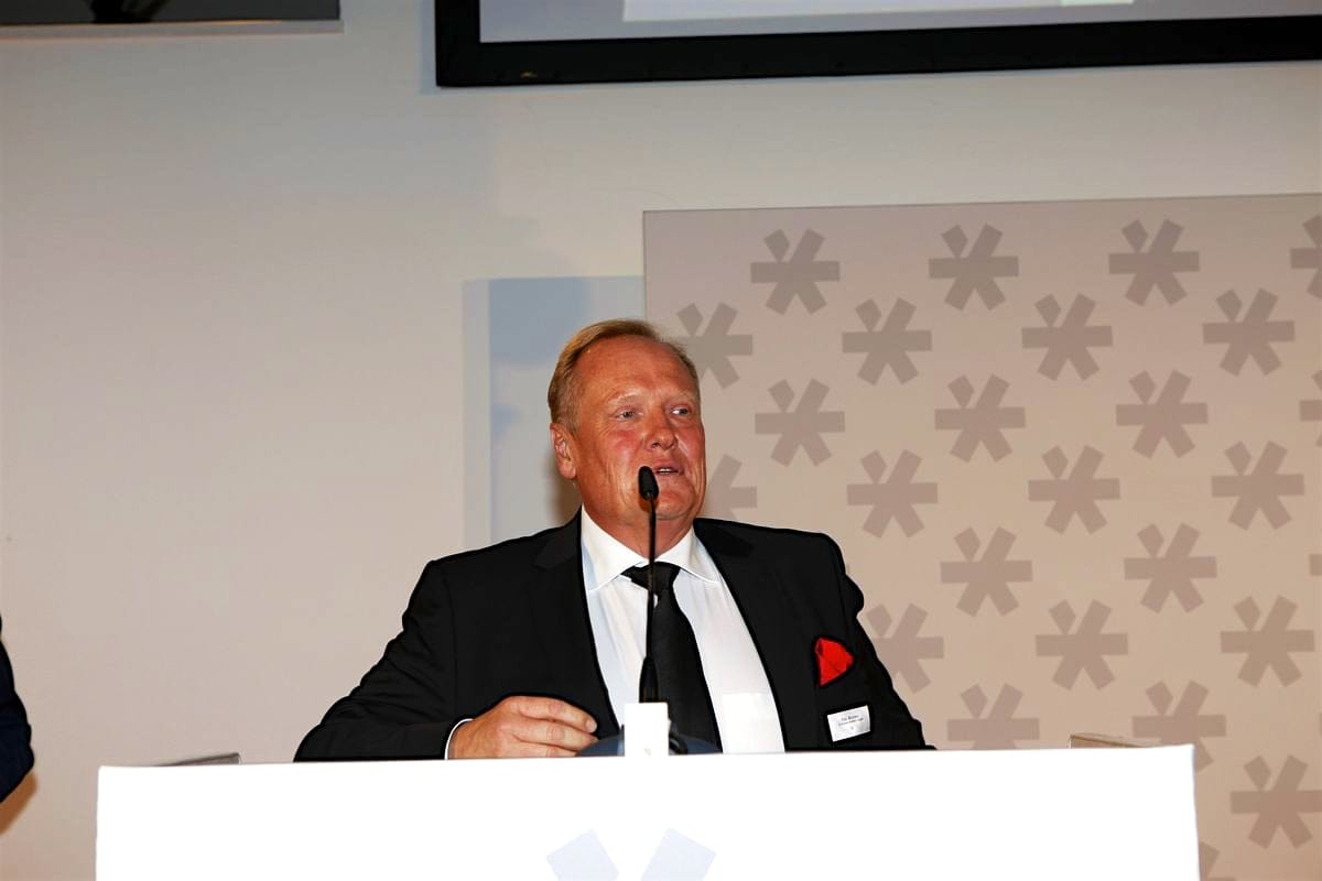 schuhkurier AWARD 2016 – ImpressionenDieser Abend bleibt in Erinnerung. 450 geladene Gäste feierten gemeinsam die „Oscars“ der Branche. Impressionen eines beeindruckenden Abends jetzt online!