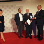 schuhkurier AWARD 2016 – ImpressionenDieser Abend bleibt in Erinnerung. 450 geladene Gäste feierten gemeinsam die „Oscars“ der Branche. Impressionen eines beeindruckenden Abends jetzt online!