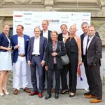 schuhkurier AWARD 2016 – ImpressionenDieser Abend bleibt in Erinnerung. 450 geladene Gäste feierten gemeinsam die „Oscars“ der Branche. Impressionen eines beeindruckenden Abends jetzt online!