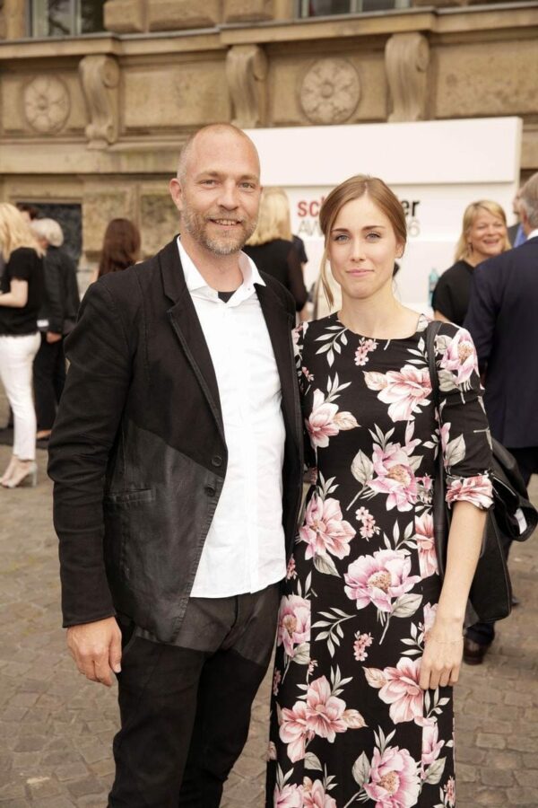 schuhkurier AWARD 2016 – ImpressionenDieser Abend bleibt in Erinnerung. 450 geladene Gäste feierten gemeinsam die „Oscars“ der Branche. Impressionen eines beeindruckenden Abends jetzt online!