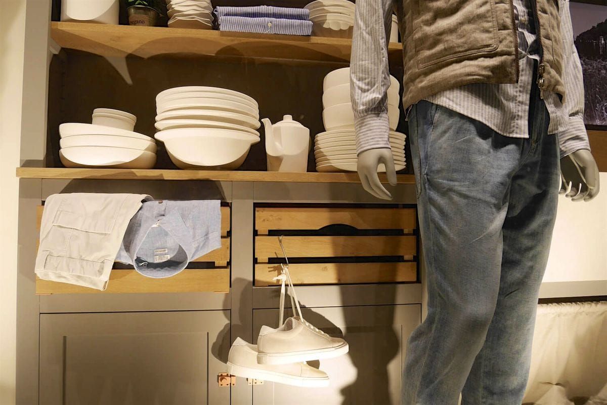 Brunello Cucinelli - Schaufenster Tokio (Foto: Mavis)
